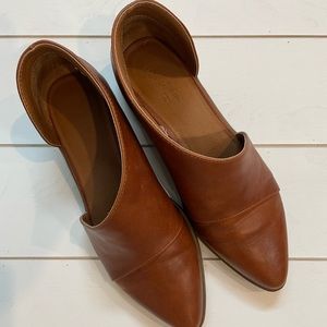 Universal Thread Shoes